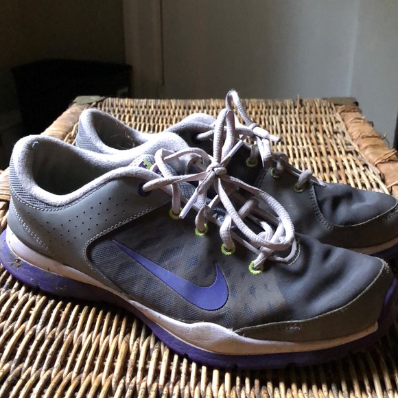 Nike Training Sneakers - Picture 1 of 2